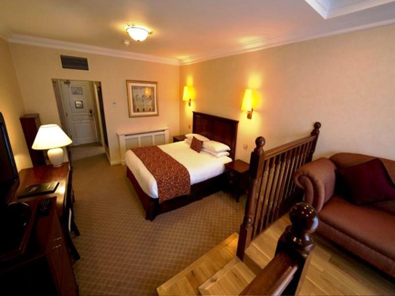 Court Yard Hotel Leixlip Eksteriør bilde