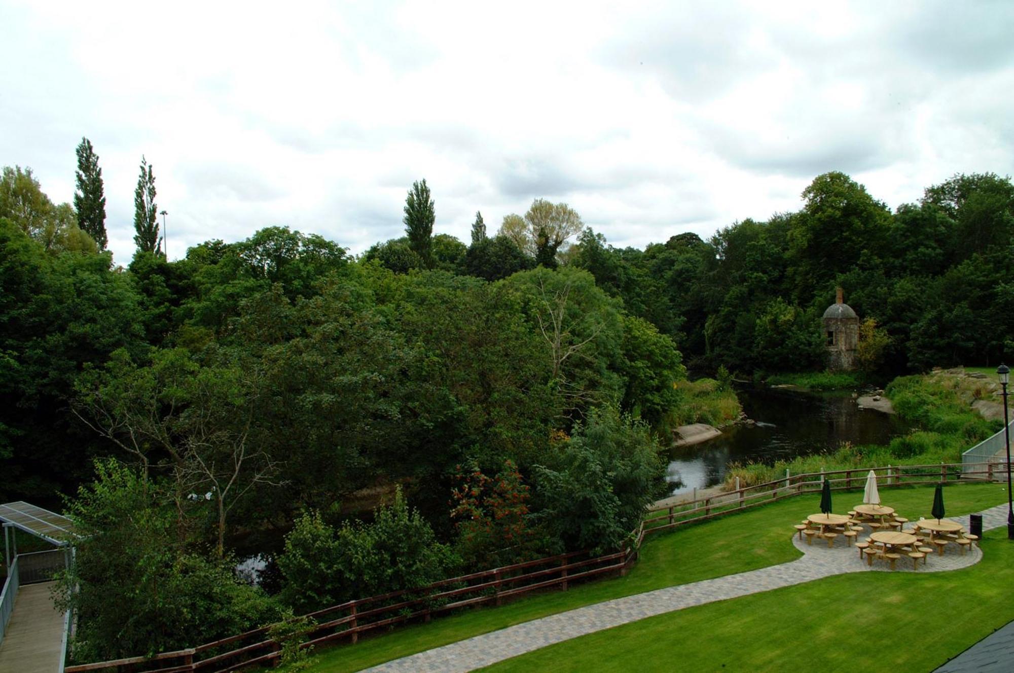 Court Yard Hotel Leixlip Eksteriør bilde