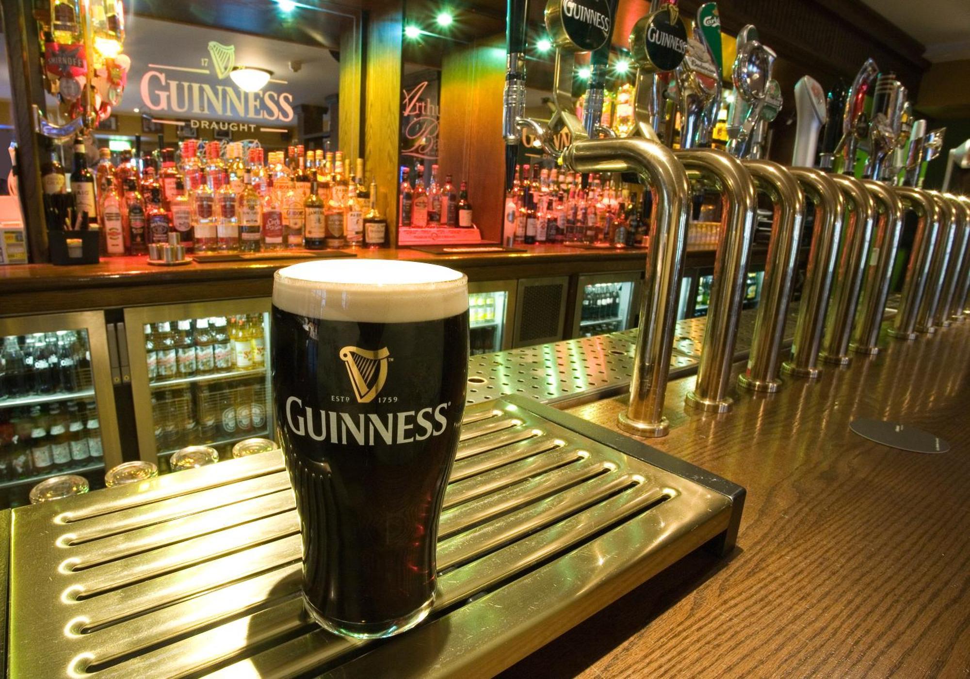 Court Yard Hotel Leixlip Eksteriør bilde