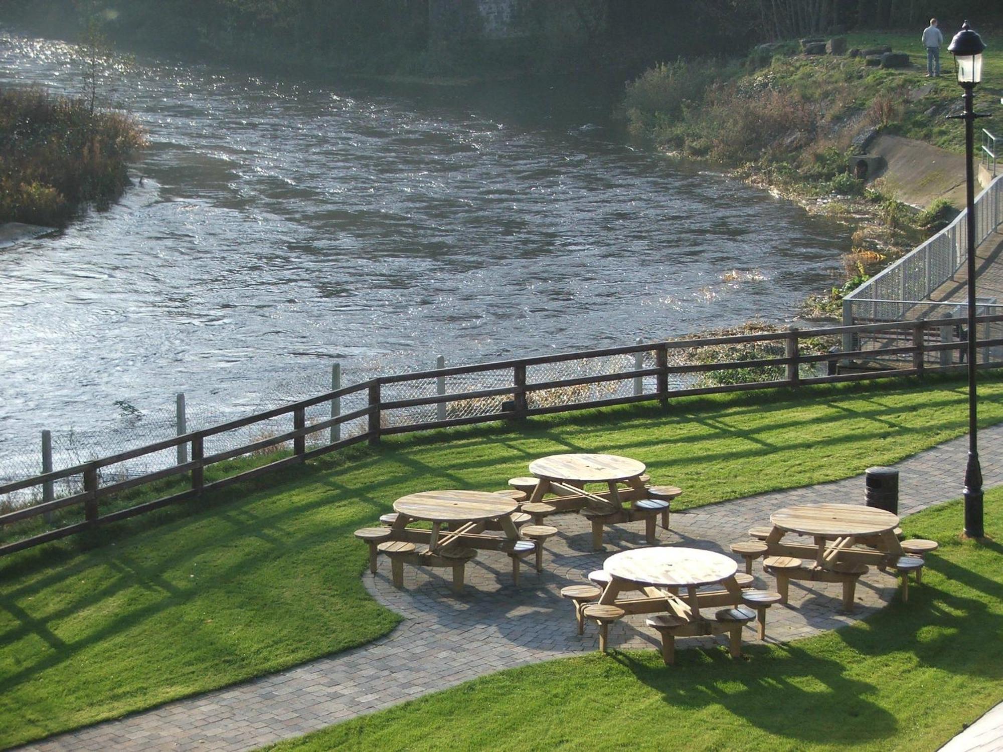 Court Yard Hotel Leixlip Eksteriør bilde