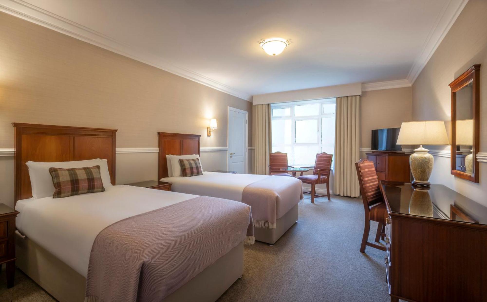 Court Yard Hotel Leixlip Eksteriør bilde