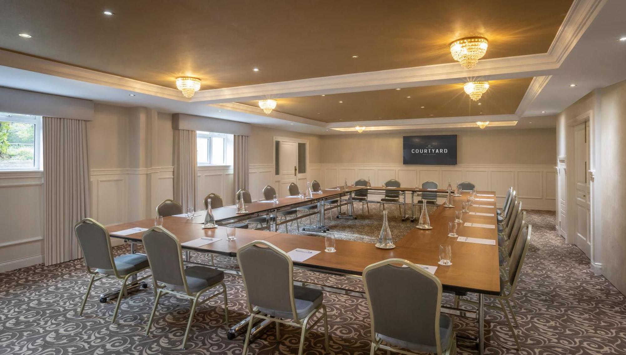 Court Yard Hotel Leixlip Eksteriør bilde